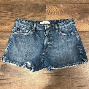 Kancan shorts size medium light wash